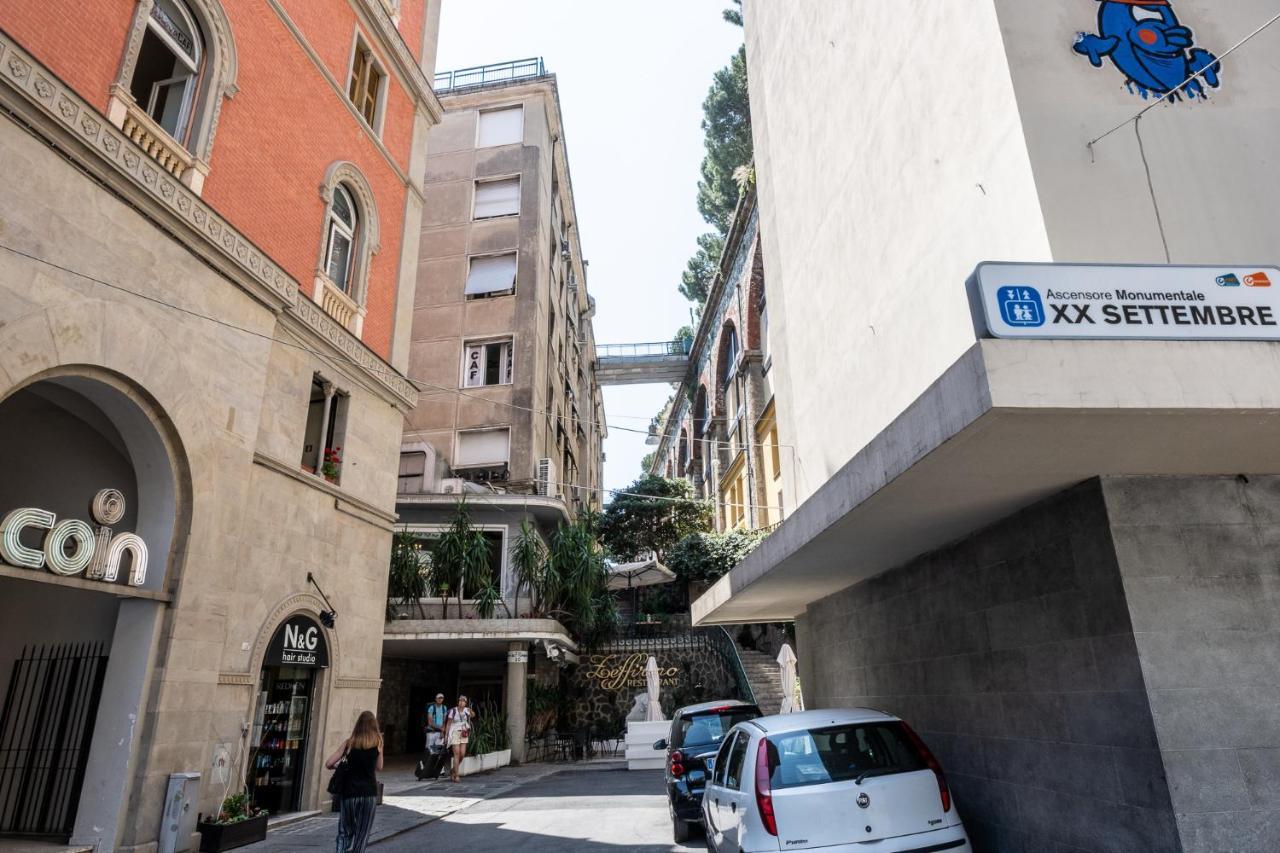 Marathon Hostel *