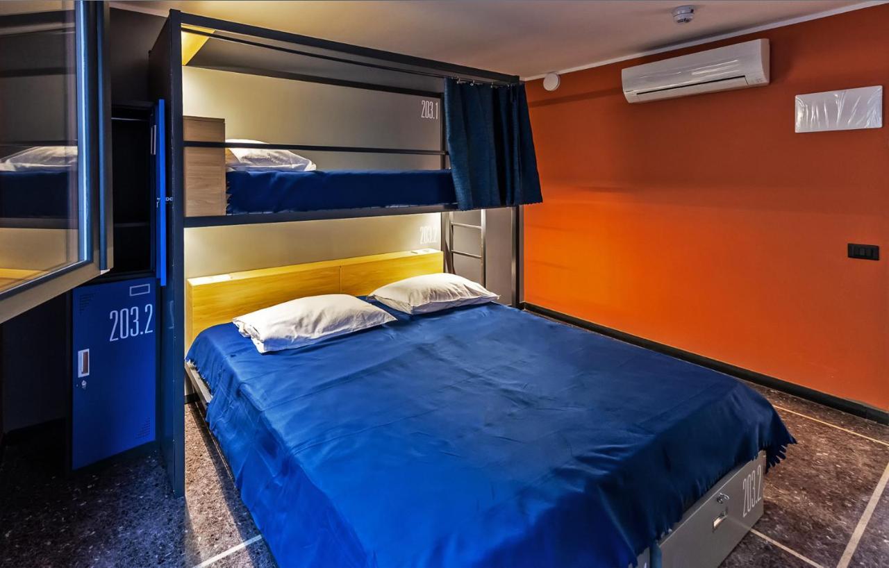 Marathon Hostel