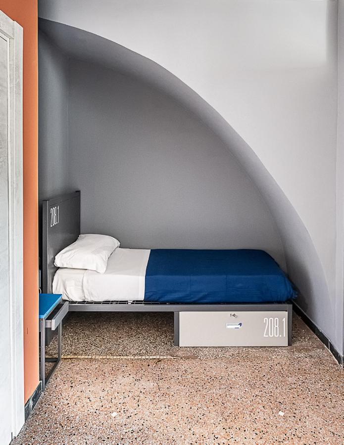 Hostel Marathon Genua